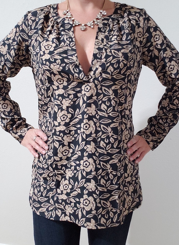 Floral blouse top